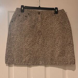 Liz Claiborne Lizwear animal print skirt